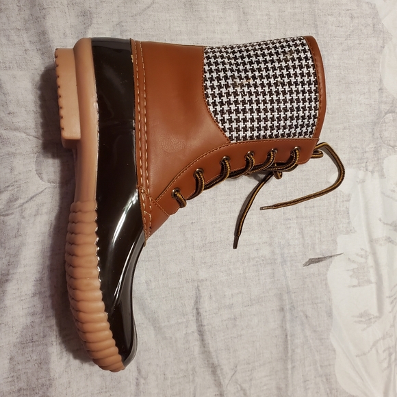 Chocolate Molly Boot - Picture 7 of 7